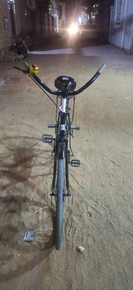 باسكل حجم ٢٦ شركه  بيدي
كلشي منقصه بس عواج بل ويل الكدام بصيط سعره 65 الف وبي مجال


**إذا كنت صاحب هذا الإعلان وتريد حذفه لأي سبب، رجاءا أرسل رسالة إلى الدعم الفني**