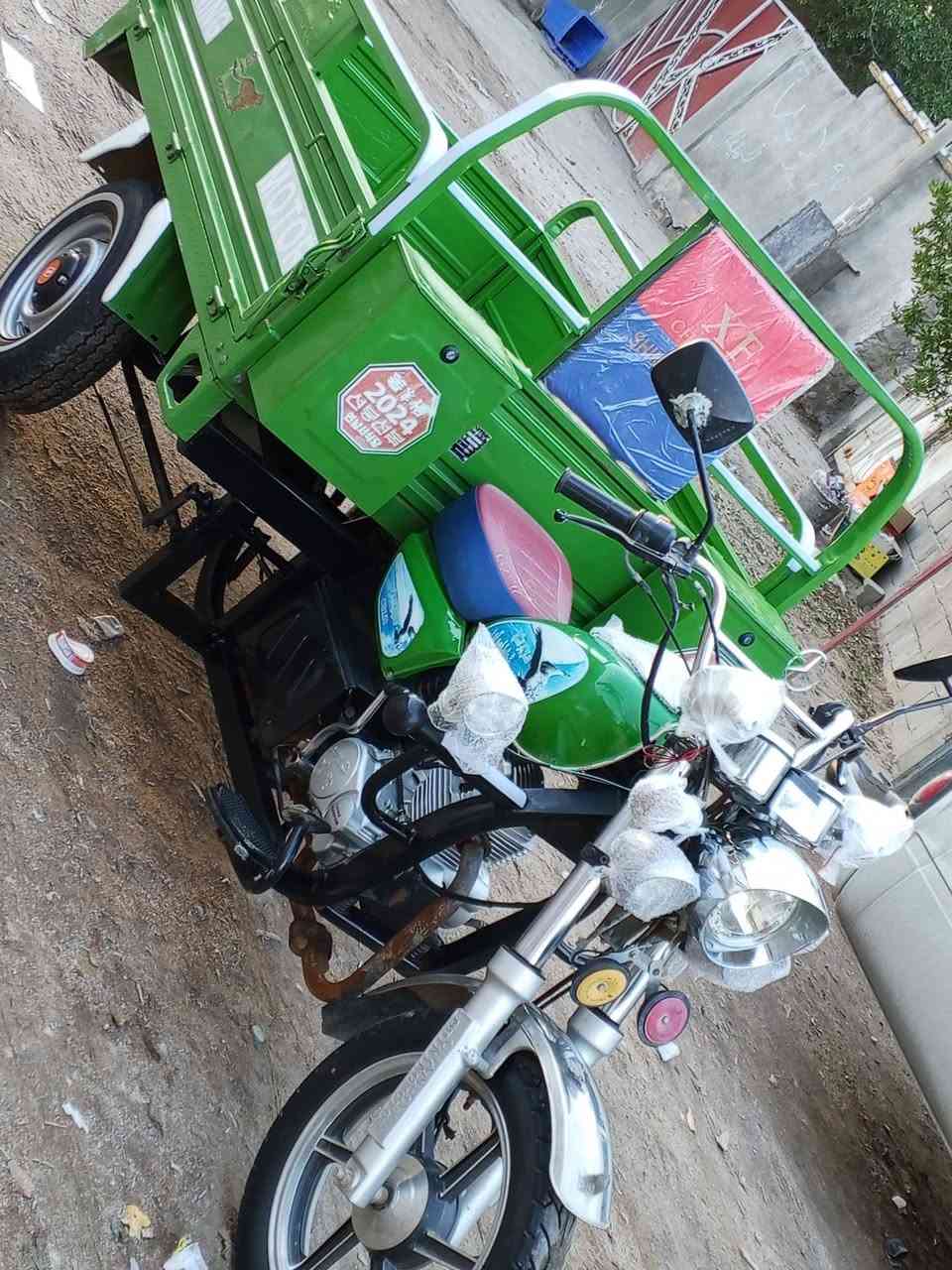 السلام عليكم شباب ستوته كربلائيه  للبيع موديل 23 ستوته مكفوله كفاله عامه ستوته نضيفه كهربائياته شغاله كله اصولياته كامله بأسمي السعر (2500)  المكان البصره حيانيه الرقم ***********
