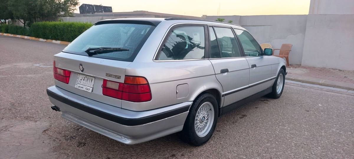 بي ام دبليو موديل 92 حجم 525 كبس بلادي كير محرك شرط تبريد فقط غاز صبغ لجمالية فقط بدون حادث صدر امامي خلفي تايرات باتري جديد كهربائيات فول شغال قفل مركزي سنوية مشروع وطني جديد باسمي شرط تحويل او وكاله الشراي يتصل *********** سعر 45 كركوك, العراق
