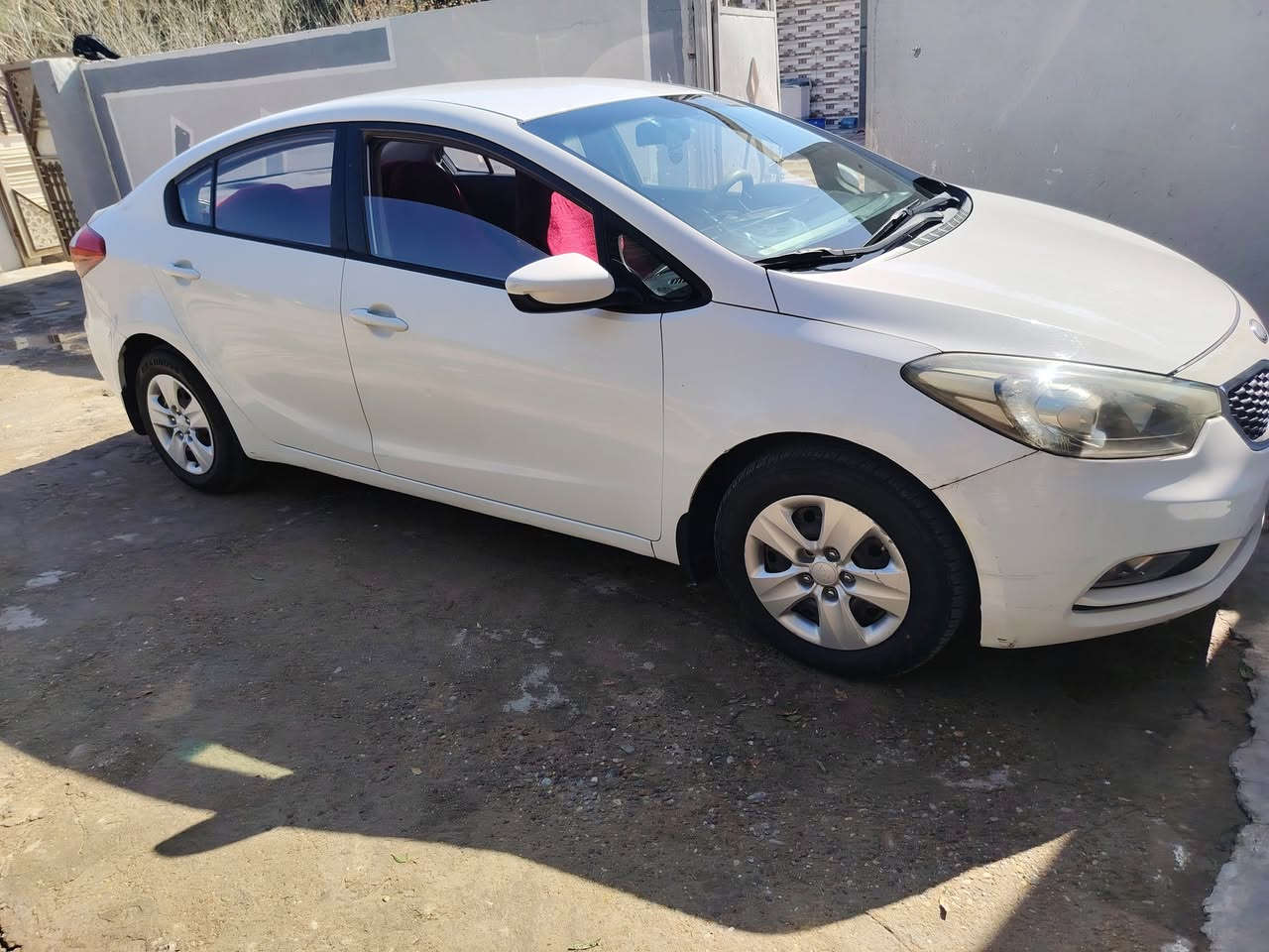 سلام عليكم رمضان كريم  سيراتو موديل 2014 خليجي
موصفات شاشه كمره تحكم ستيرن السياره جديده رقم اربيل
السياره بيه قبق صندوق مفتوح بس
رقم الهاتف ***********/ ***********
السعر 109. وبيه مجال
