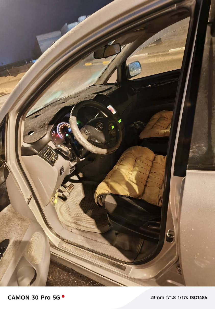 تيوتا ابصم تو ويل موديل 2001 رقم بصره خصوصي
تحويل ثاني يوم مواصفاتها معروفه دواخل بيجي مو اسود سياره بيها صبغ اطراف  بيبان عكس سايق  وبارد قليل بالمدكر ولون مال بنيد ولقماره جارد كفاله من نقل جثه ولمعلايه وكافه الاصوليات بسمي 
كير مكينه نص عمر  
تخم تاير جديد 
السعر ٨٩  تلفون ***********
