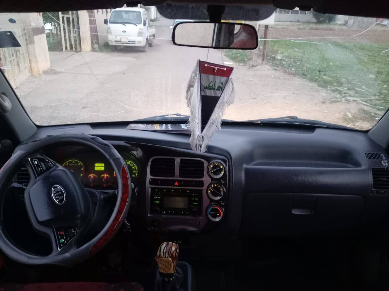 السلام عليكم كيا حمل موديل 2016
رقم صلاح الدين سنويه ل 28مكفوله كير محرك اكسل شاصي مكفول رقم شاصي واضح تخم تاير جديد دوشمه جديده 
سونار مرفق مع الصور 
الاتصال على الرقم ***********
المكان صلاح الدين الدجيل مقابل سيطرة العبايجي اطراف بغداد
