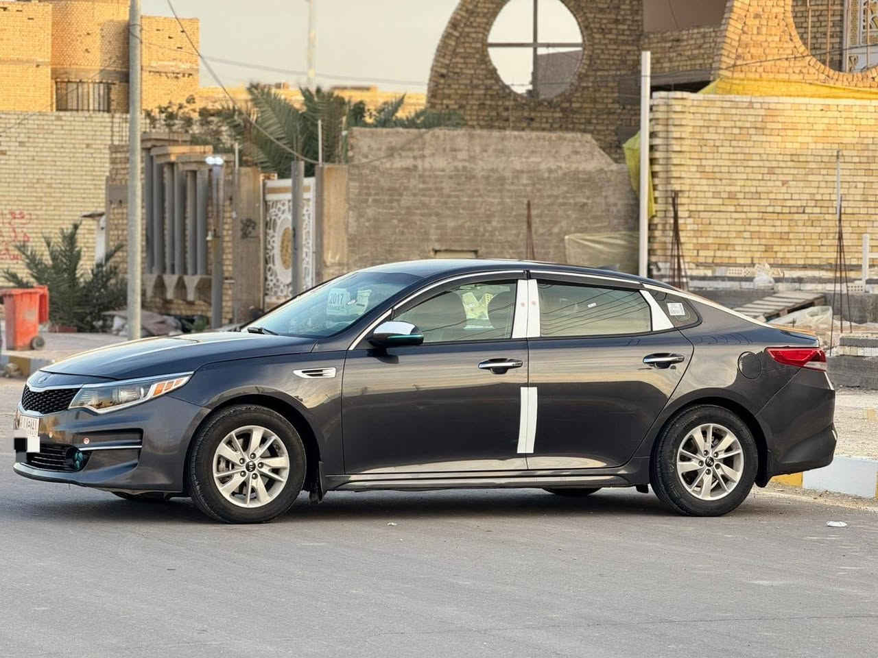 السلام عليكم
اوبتيمه موديل 2017  ذي قار بسمنه سنويه لغايه 2028
السياره وارد امريكي ضررها جاملق وبابين
بدون ضرر داخلي والباقي كفاله
موصفات نص فول
مكينه 2400
ماشيه 115
السياره مكينه كير تبريد حداده على وضع الشريكه اي نق مابيها وشرط احلا من صوره 
العنوان البصره
السعر 115
رقم ***********
رقم *********** البصرة, العراق
