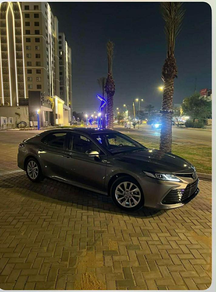 السلام عليكم
كامري silver رصاصي 
وارد استرالي 2023
هايبرد نص فول 
حادثها جاملغ امامي يمين و شويه من البنيد غيرها السيارة مكفولة كفالة كاملة 
للإستفسار 
***********
