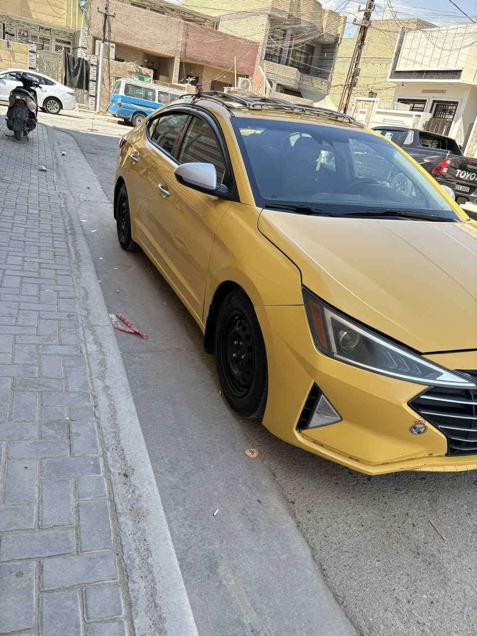 سلام عليكم
عارض سياره انتره للبيع موديل 2019 حادثها بس جاملغ بدون أي دواخل محركها 2000دوش كير ATتخم تاير حداديه جديده 
العنوان بغداد 
الرقم /***********
