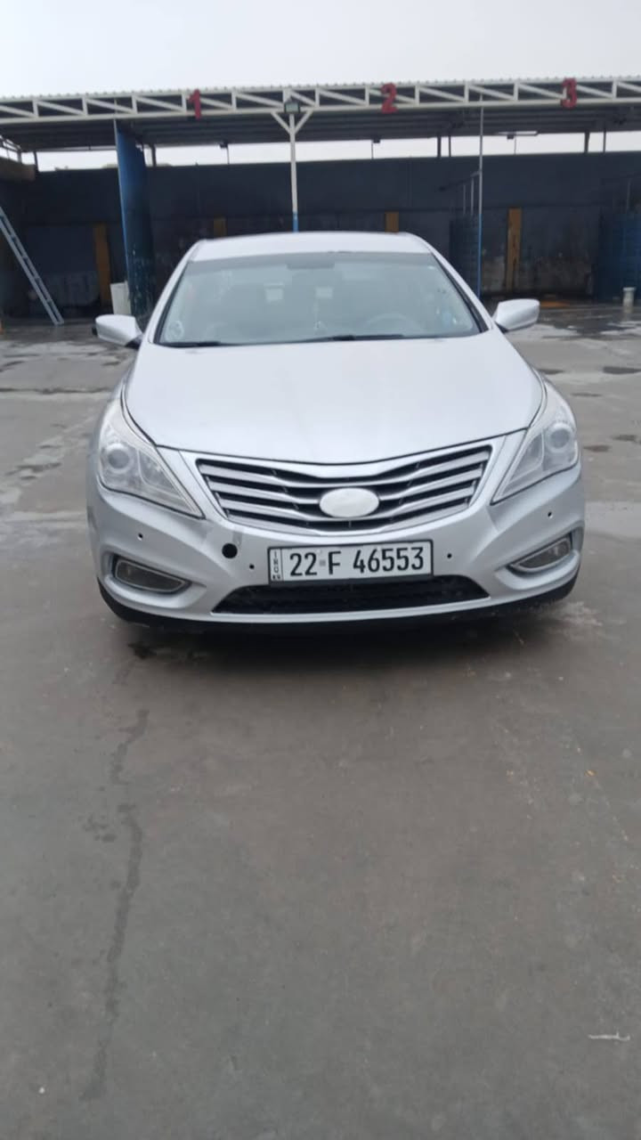 السلام عليكم  مراوس ب  اوباما 
هونداي ازيرا خليجي موديل 2012 

محرك 6 سندر 3000 لا تنقيص ولا تبخير 

 منضومه تبريد جديده ثلج🥶   عبوه جديده صدر امامي وخلفي جديد 

لايت🔦 زنون عالي ناصي لد امامي اخلفي تحكم ستيرن جهتين برده خلفيه كهرباي بردات اباب 

 مري شفط حساسات خلفي السونار بل منشور سياره جاهزه وحلوه 

رقم اربيل دولي تحويل او وكاله 

مكاني واسط الدجيلي 
هاتف 📞 ***********
