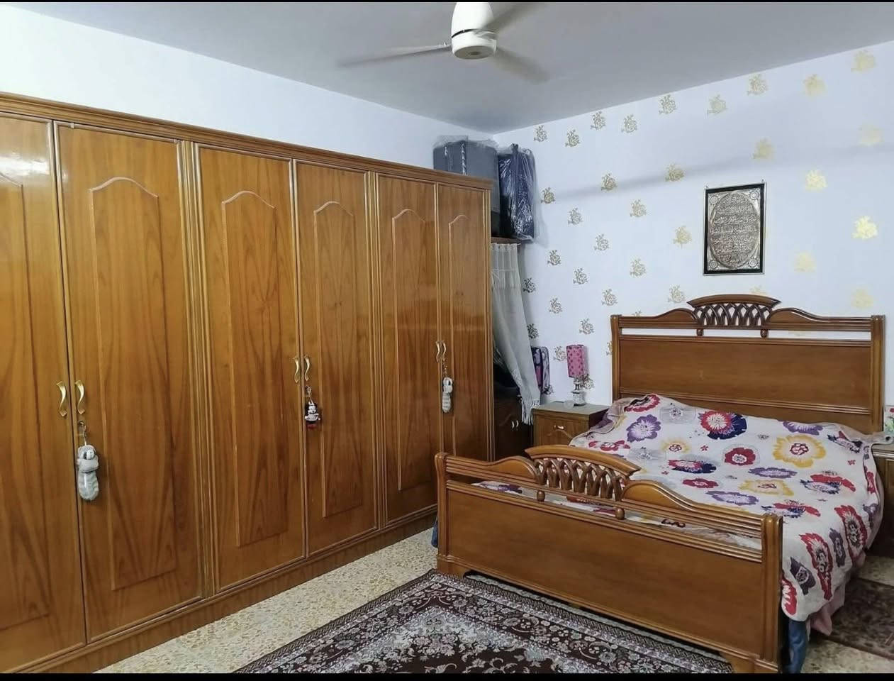 🏡 دار للبيع – بغداد / الحرية الثانية:
📍 الموقع: الحرية الثانية – محلة 426

(شارع أبو فراس – أبو الفلافل)

📐 المساحة: 150 متر

🏗️ البناء: مسلح نظيف (سنة 2008)

📏 الواجهة: 10 متر – النزال 15

✨ تفاصيل الدار:

• 4 غرف نوم

• صالة كبيرة

• مطبخ

• طرمة كبيرة

• 3 صحيات

• منور

• مخزن

• سطح كامل بمساحة البيت

📞 للاستفسار: ‭٠٧٩٠ ١١٦ ٨٠٣٩‬

🔑 دار مرتب وجاهز للسكن، موقع ممتاز وخدمي
