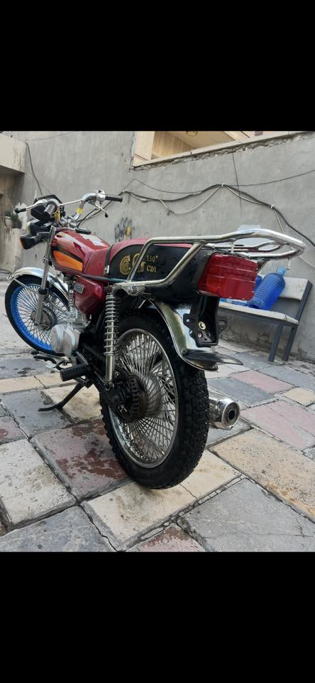 سلام عليكم ايراني نامه (4) كير هندر واحد من صبح مكينه نضيفه تخبل دراجه نقصها بس كهربائيات السعر(450) وبيها مجال _بغداد_العامريه📍***********
