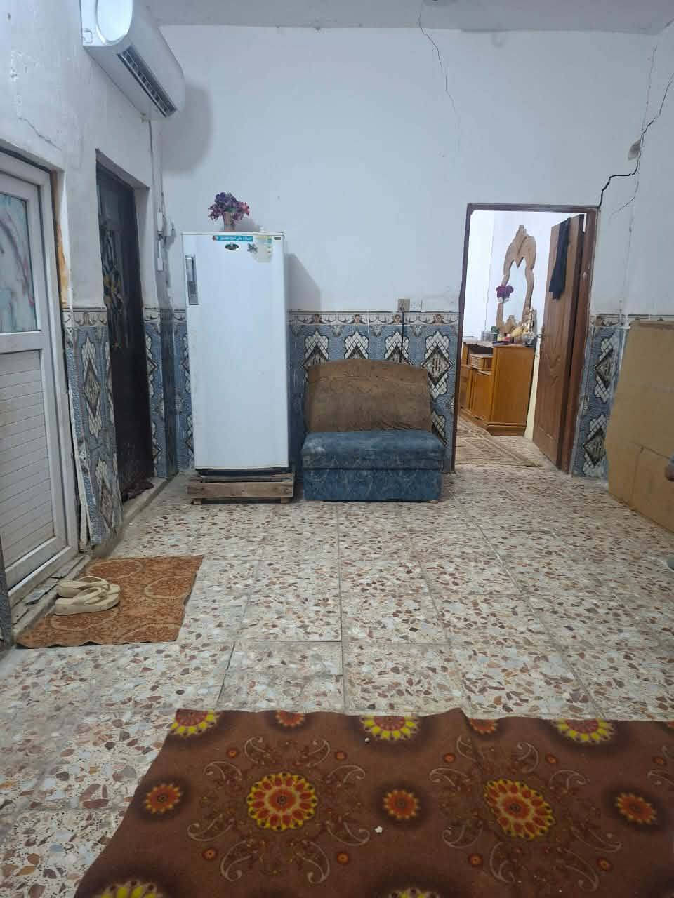 للبيع بيت مساحه ١٠٠ متر طابو زراعي منطقة سيد حبوب السعر ٢٠ مليون مكون من غرفه وصاله ومطبخ وصحيات وبراني ومناور ***********
