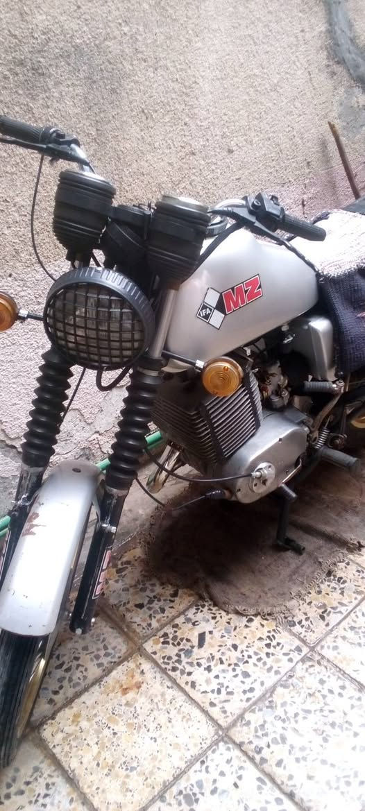 سلام عليكم من رخصة حجي فارس ام زت للبيع مكان مدينة الصدر ***********
