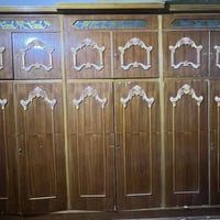 غرفة • بيها مجال