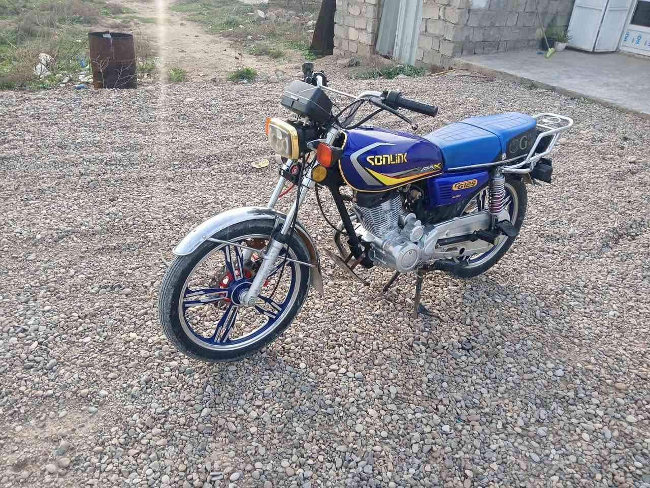 السلام عليكم دراجة سيفان مديل 24 محرك ما مفتوح دراجة مكفولة كفالة عامة السعر 625 وبيهة مجال مكاني ديالى قضاء دلي عباس سراجق الرقم ***********
