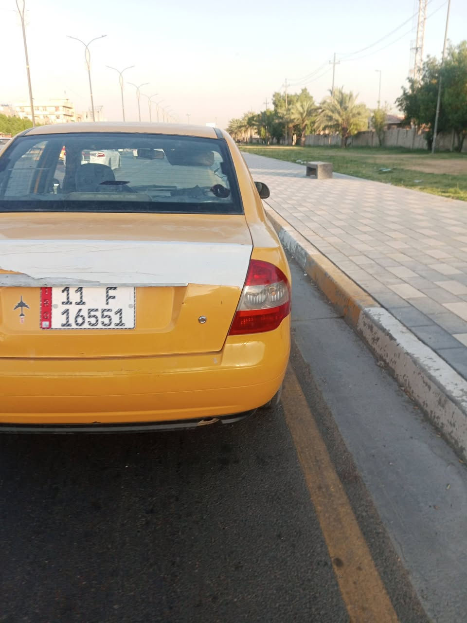 سياره طيبه مديل 15سياره بيها الهلالت وجملق وبيها هاي الطخه بل باب واضحها فقط كير ومكينه مكفوله تبريد ثلج تخم تاير جديد صار 10تيام من شديته السيارة مصفره هيه وغرامه بسمي رقم بغداد شرط تحويل الشراي ينتصل *********** السعر 33بيها مجال كلش كلش بصيط مكاني بغداد الامين
