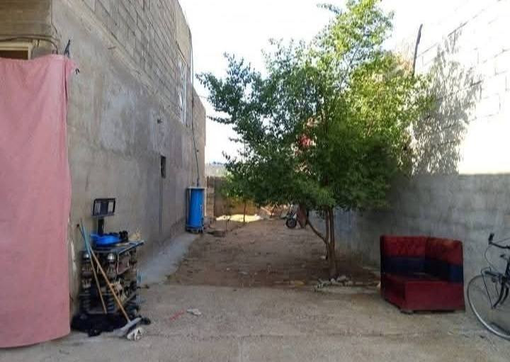 سلام عليكم بيت في المعامل السياحي البيت نضيف وبي قطعه ارض و ستقبال وبي غرفتين وبي هول مساحته 11 متر و مساحت البيت 450 البيت نضيف بناء حديث سعر البيت خاص على هاذا الرقم 👈 ***********👉 هاذا الرقم الستفسار
