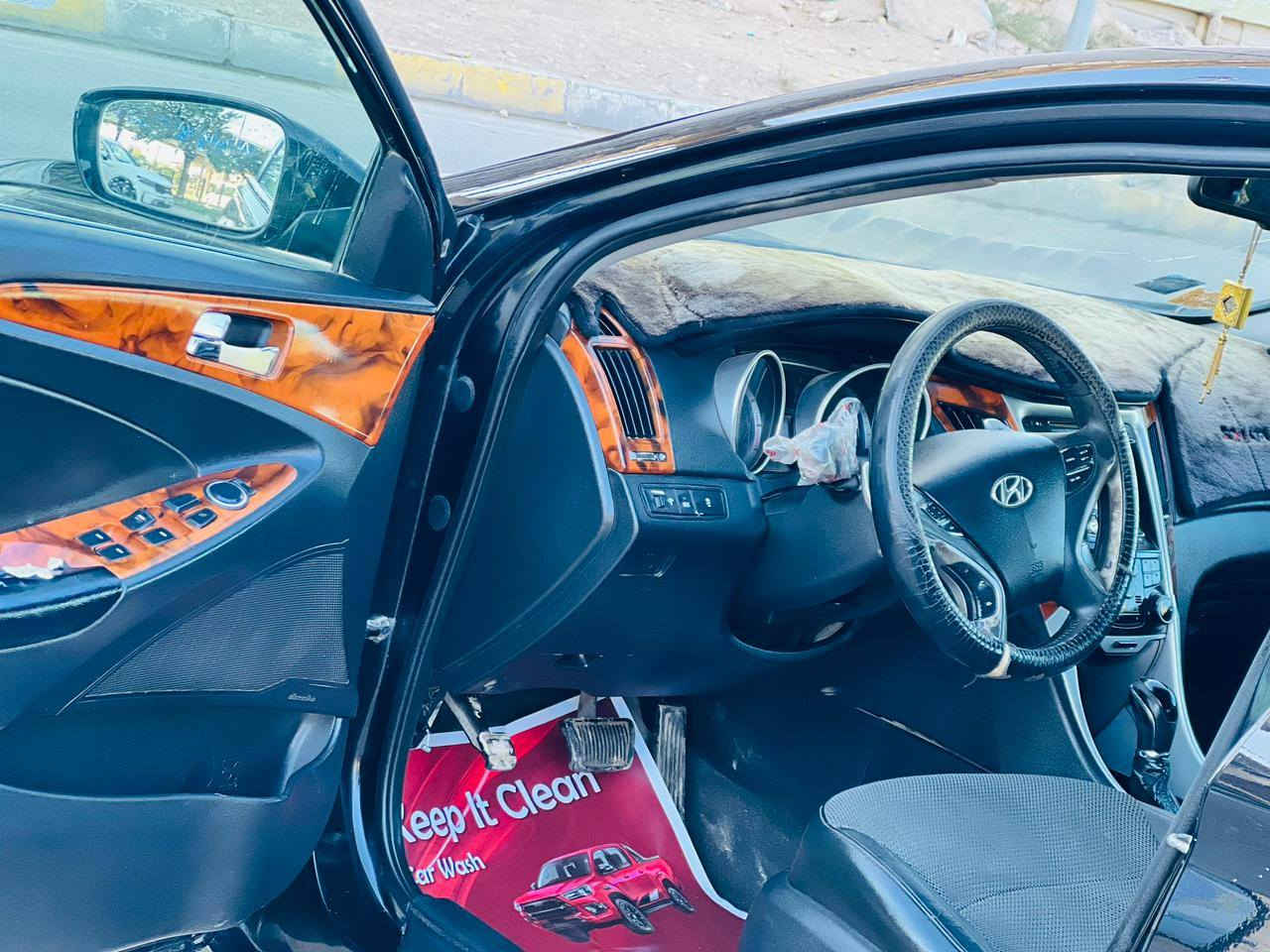 سوناتا مديل 2011 سعر 93 قابل للتفاوض الأستفسار اتصل *********** وراد أمريكي حادثها جاملغ وباب بدون دواخل مواصفات فول واحد على واحد فتحه سقف بصمه تشغيل بصمه أبواب شاشه كبيره كامره خلفيه كشنات جلد كهربائي اشاير مري كهربائي قطعتين تبريد حساسات امامي وخلفي مثبت سرعه مكينه وكير مكفولات حداديه جديده تخم تاير تبريد تدفئه شغال رقم بغداد مشروع وطني سنويه ل 27 مكان سياره كربلاء
