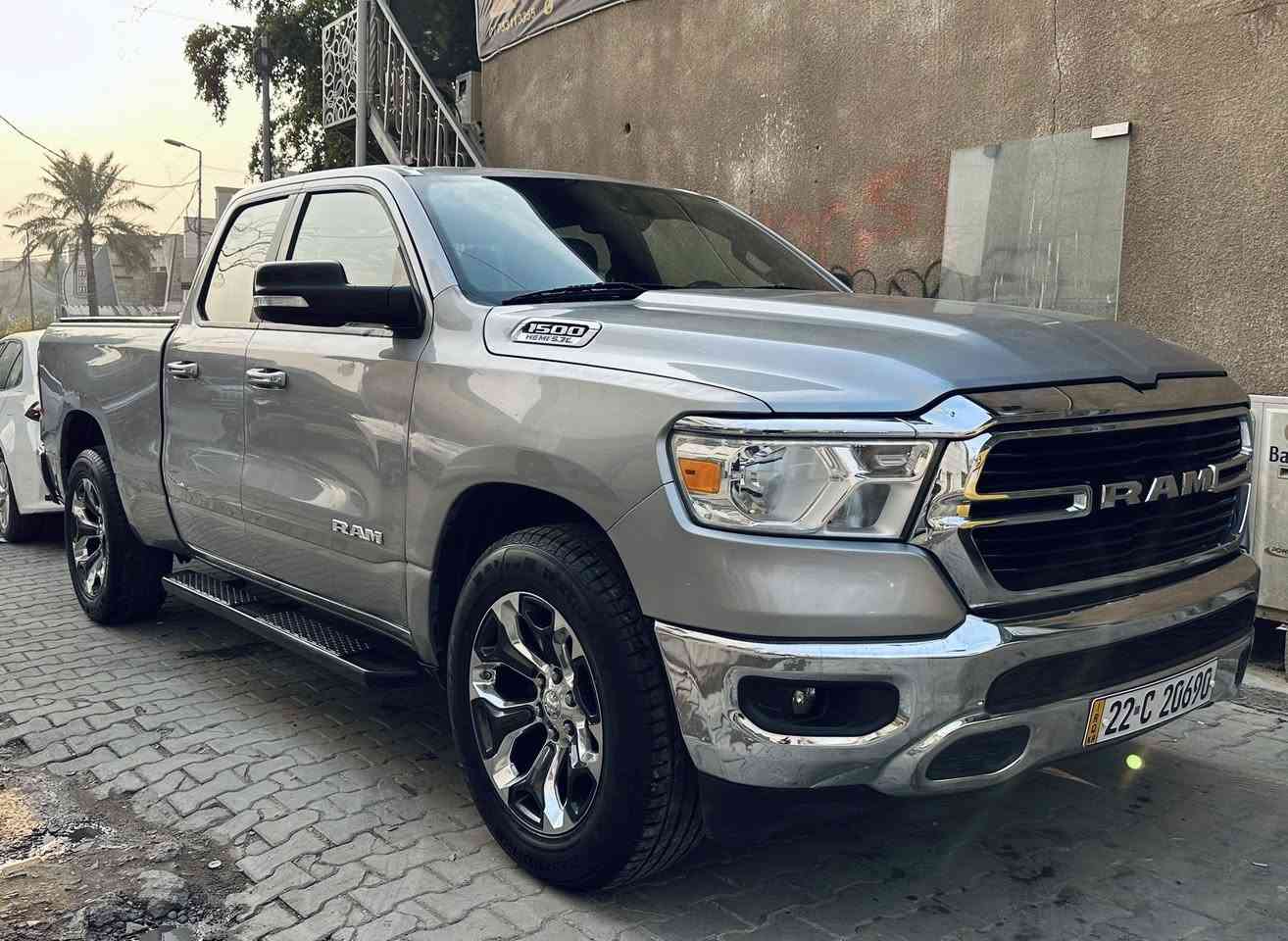 دوج رام بك هورن 2019 بيع أو مراوس
السلام عليكم دوج رام بك هورن 2019
رقم اربيل شرط التحويل
فور ويل 8 سلندر 
باب قصير ماشية 67000 الف
عليها غطاء بدي + لايت زينون
السيارة جاهزة وبدون اي مصرف

السعر 228$

بيع او مراوس
مكان السيارة بغداد

للاتصال ***********
