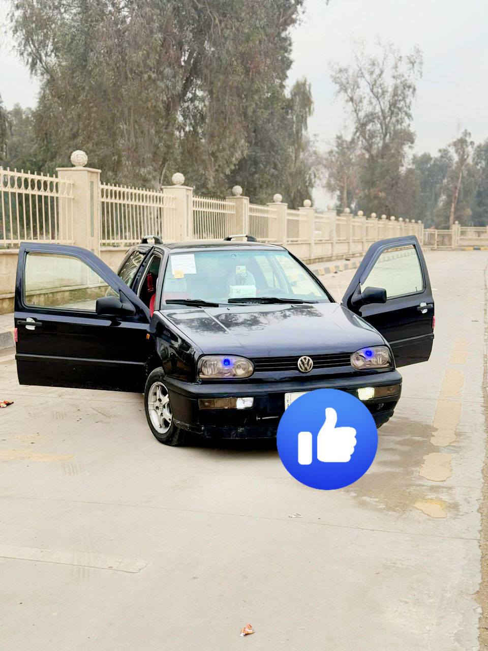 تفاصيل كلها مكتوبه واسف علاطاله كولف 93 نفخ ترهم مراوس بكير توماتيك
سنويه عضم  2029 رقم الماني 
كوبون بانزين ورقي 
شرط التحويل فقط 
 صبغ عام. جماليا فقط معجود دواير 
تبريد كير عادي  
شرط من الدعاميه للدعاميه 
كهربائيات كلها شغاله 
الكيجات كلو شغال 
سستم سماعات . مضخم صوط 
دوشمه ارضيه كشن سقف جديد 
تايرات جدد 
ستيرن جديد 
بور جديد 
كابريتر جديد 
تدفئه جديد نار اربع طكات 
كير جديد 
طخم جديد 
لايت زينون 
درايم شفتات جدد 
بانكات عاصفه. 
4كامرات. 
بريك جديد 
  

النواقص.  بواري التبريد 
 وقفل المركزين كامل بس ينرادلو صيانه 
فتحت  السقف كهرب بس  ملغيا   والجام بي فطر 
 لقم الستيرن 
محرك علفحص 

45وبيها مجال. 

مكلف بلنشر 
***********

