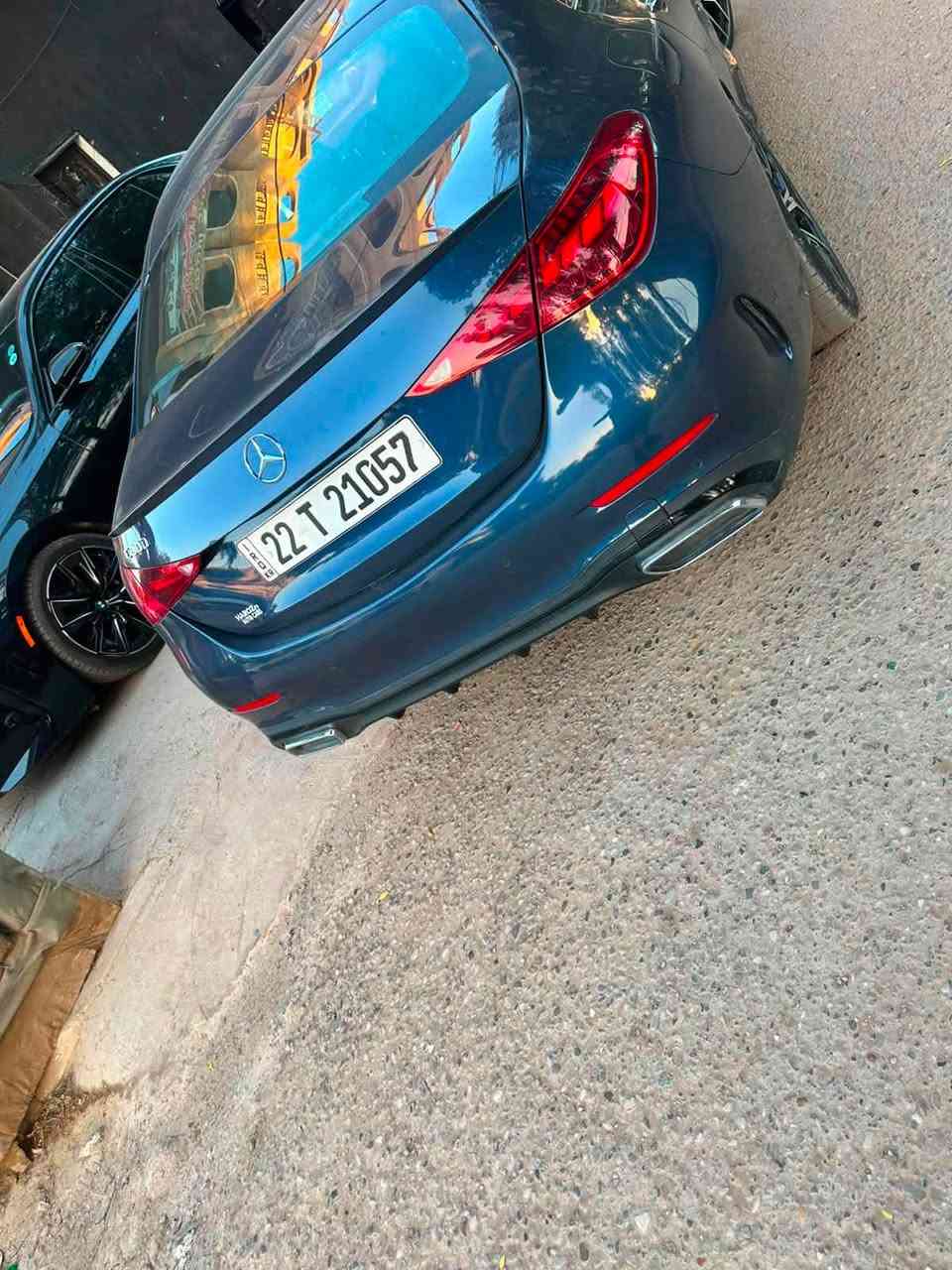 السلام وعليكم
مارسدس 2025 c300
ماشيه 12 الف فول مواصفات اناره محيطيه ستيرن مال sسستم صوت مسجل ترحيب كت amg كامل فجوج بربمو هواي بيها مواصفات حلوه
لون جويتي ازرق حلوه السياره مابيها نقص ابد ترايها كلش حلو الارضيات و الهوكات بعدهن بجيس الواكله السياره امريكيه بيها 
٣قطع صبغ موجود سونار الي يحب يتصل على الرقم *********** سعر السياره ٣٢٠ وبيها مجال بسمي تحويل ثاني يوم
