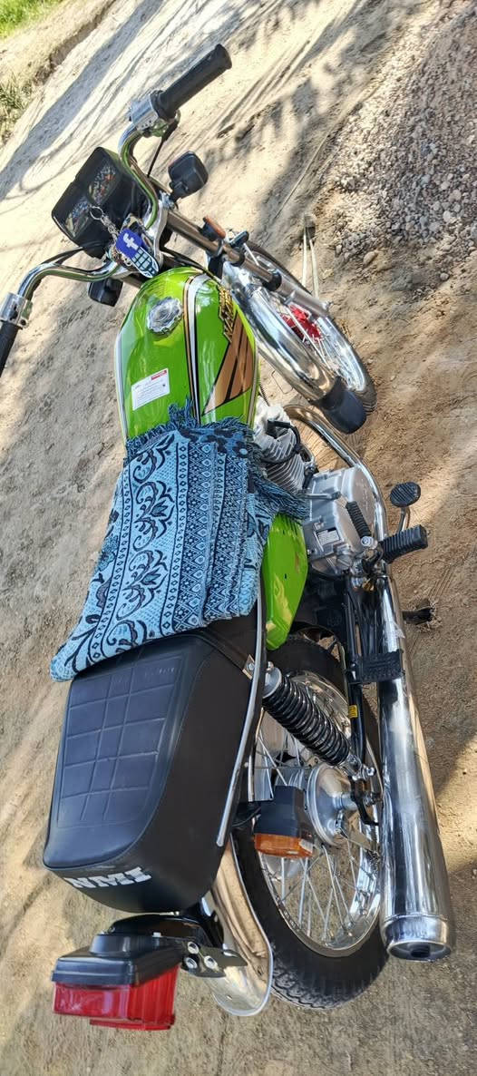 للبيع دراجه اربعه گير موديل 24 بدون اوراق كفاله عامه نامه شلامجه 3 احرف سعر550 وبيه  مجال اتصال على هاذه رقمي ***********
