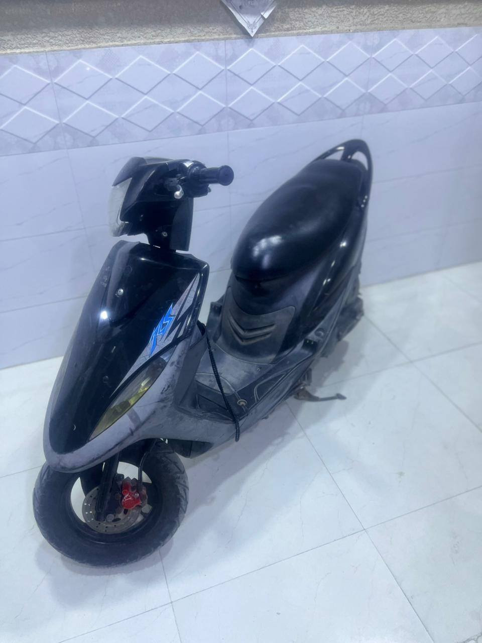 سلام عليكم درة ماكس 120 مال رمبه مال ربمه مال رمبه صاله 5 شهر برغي مابيها نقص كامل مكاني بغداد الشعله رقم ***********
