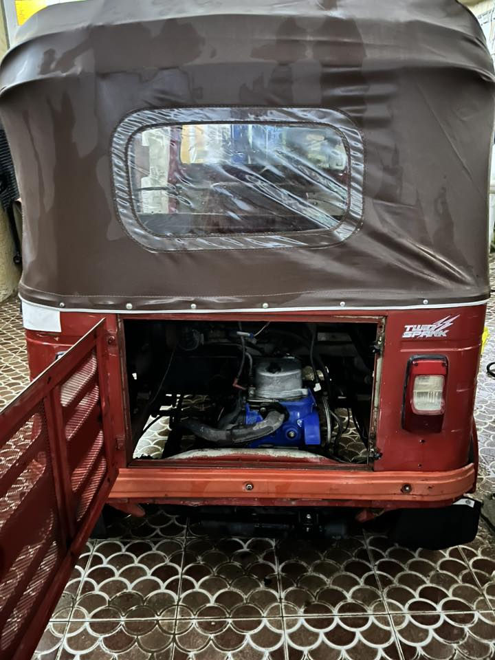 السلام عليكم تكتك موديل ١٨ خير من لله رقم وباسمي وشرط تحويل ثاني يوم مكاني كوت حي الجهاد سعر ٤٥٠٠وبيها مجال للطيبين للتواصل ***********
