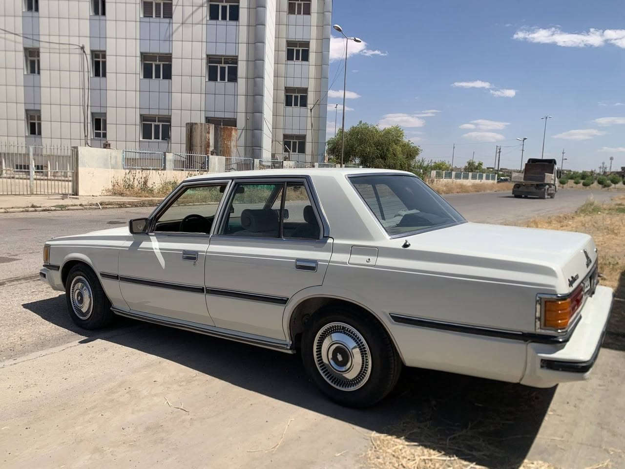 بەناوی خوای گەورە سوپر کراون مۆدیل 1982گیرمکینە بەشەرت لەسەرساغەی بۆیاخ عام بی لیدان بەشەرت سنەوی هەزەی نویە تا2028چرکەی تیانیە سیارەکە هەموو گیانی بەشەرت رەقەمی خاوەنی ***********سحری70محاملە أربيل, العراق
