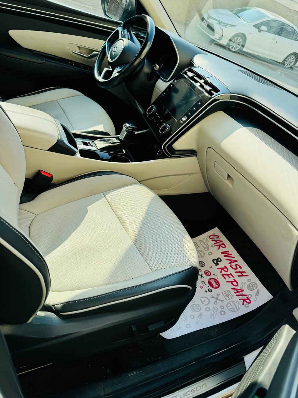 تحيه طيبه السلام عليكم ورحمة
توسان 2022 خليجي 
ماشيه 47 ألف 

تشغيل بصمة   

تشغيل عن بعد

سايد بريك دگمة   

كشنات كهرباء

اوتو هولد

بك لايت LED

كروس سرعه

بردات ابواب خلفية 

حساسات امامية + خلفية 

تحكم مقود كامل

بصمات عدد 2 

انارة ترحيب

نقطة نزول منحدرات. 

نظام مانع تزحلق 

شاحن موبايل واير ليس  

اشاير بالمري والمري شفط

مخرج AUX + USB‏

وضعيات قيادة
مكفوله 
رقم اربيل شرط تحويل مباشرة 
205, ورقه وبيها مجال 
أي استفسار رقم صاحب السيارة 
***********
مكان بغداد سيديه
