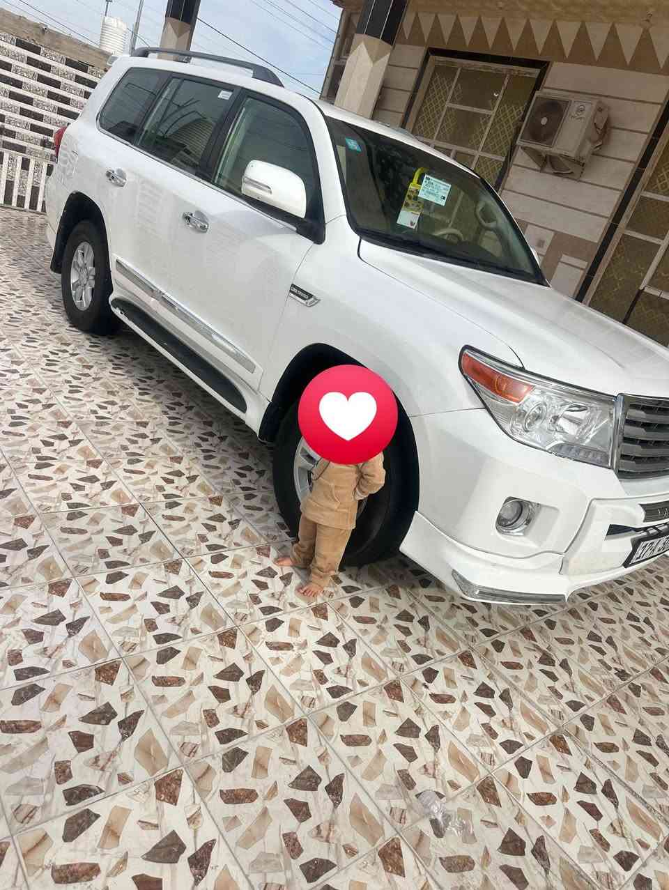 السلام عليكم للبيع تيوتا لاندكروز مديل 2009 مكفوله بيه رشات صبغ السياره جاهزه من كلشي مكينه 6 سلندر مكينه كير حداديه جاهزه من كلشي بسمي رقم نكليزي 
اسعر للستفسار ***********
