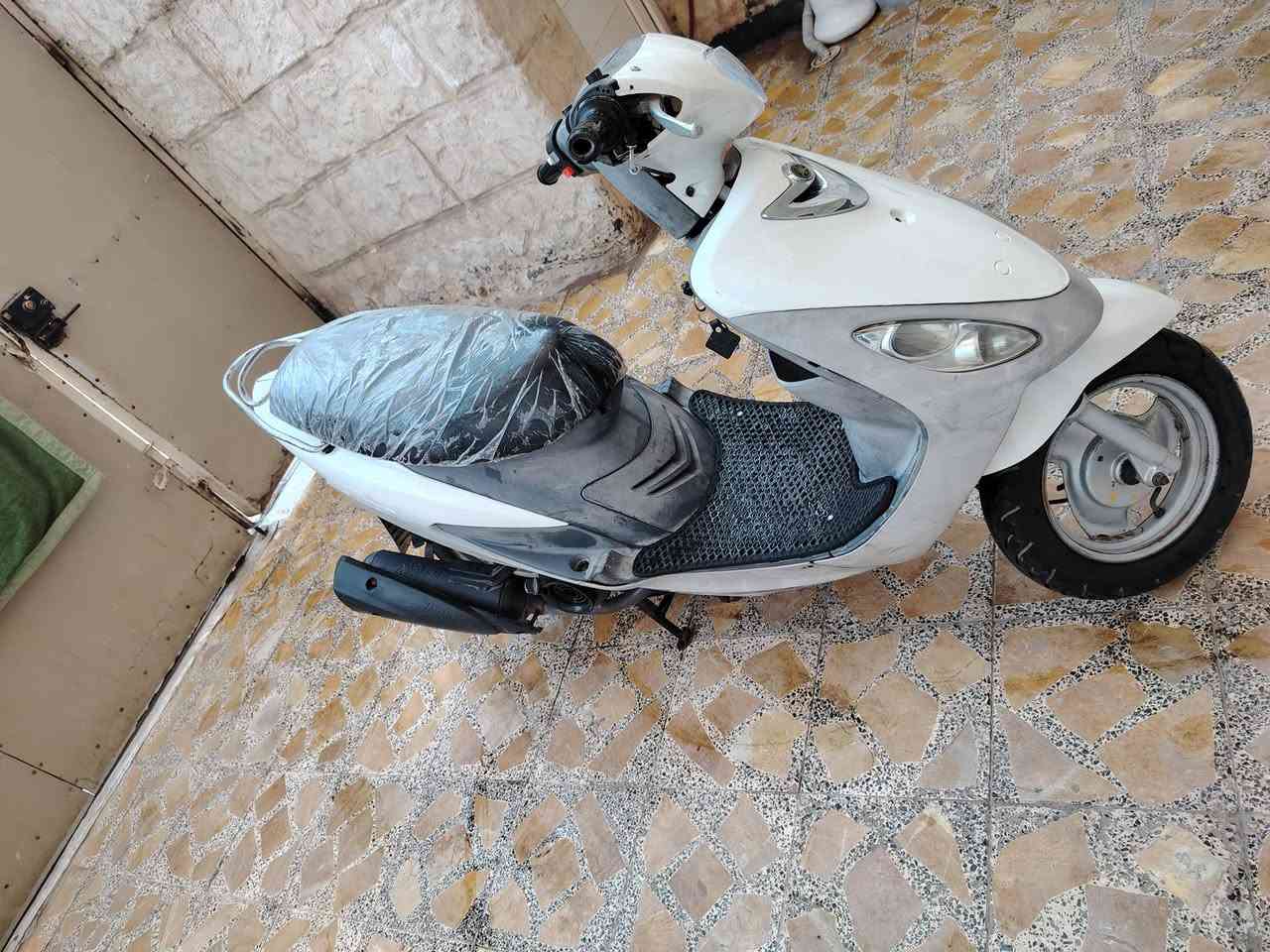 ماكس منغولي البيع وراق ابسمي دراجه كله شغاله مكينه مزوده ابوشه 55 شلعه ومشى رايده اب 650 وأبيه مجال *********** مراسله واتساب
