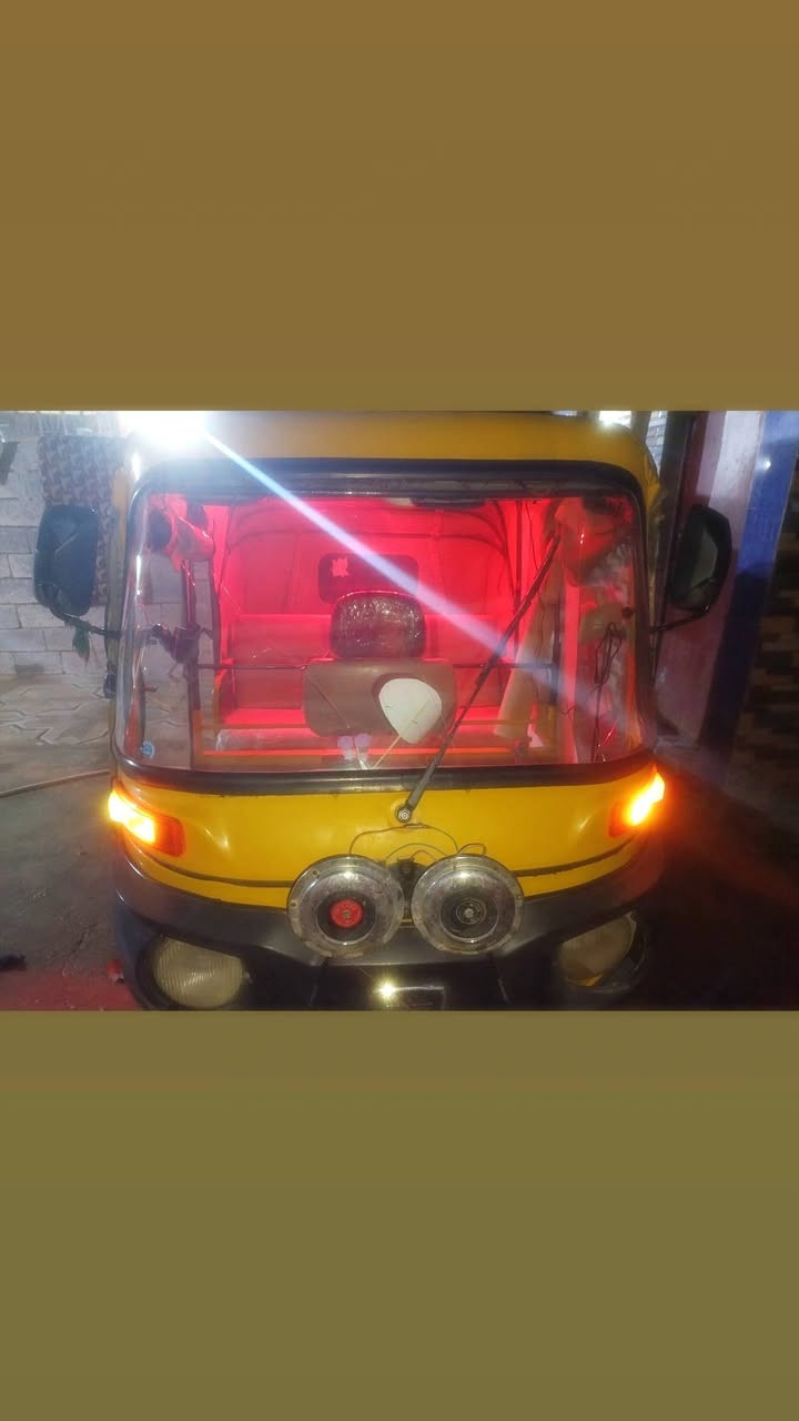 سلام عليكم تكتك موديل 18شهر 11 تكتك نضيفه لاصبغ لامعجون اكفلك مكينه من تنقيص ومن تبخير ضفيرة جديده ومثل ماموضح بلفيديوو كهربائيات كلهاا شغاله تايرات خلفيات جدد تكتك مرتبه ومتعوب عليهاا كبل للشارع اذا تصرف ربع عليهاا تخابرني بس بدون البوش والشاشه اطيهاا ليكدام وتجي تفحص المن ماتريد تشوفهاا رقم ديالى نكليزي تحويل ثاني يوم بس تكمل معاملتك تخابرني اروح احولك  اتصل واني بلخدمة موجود واتساب وخط لاتراسل خاص***********
ابو طيبه الموسوي 
باقر قاسم
