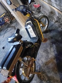 موطور شحن الأخوين كهربايات كلها شغاله بطاريات كلهن 9ونص بس وحده تقره 6...