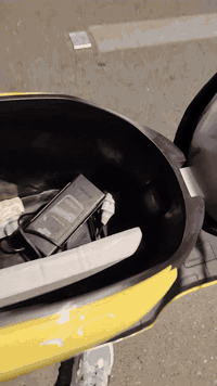 *********** مكاني بغداد دراجه نظيفه جديده السعر 700 وبيها مجال واللي يحب هذا رقم  واللي يحب هذا رقم يتصل عليه بها مجال
