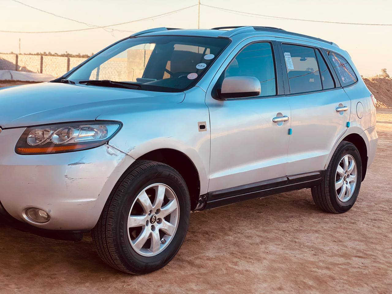 سنتافي فول مواصفات فتحه تبريد ثلج متوم شمالي ع شاصي كاز
سياره جديده وجاهزه اي نقص ماكو
السعر 47 العنوان ناصريه 
***********
