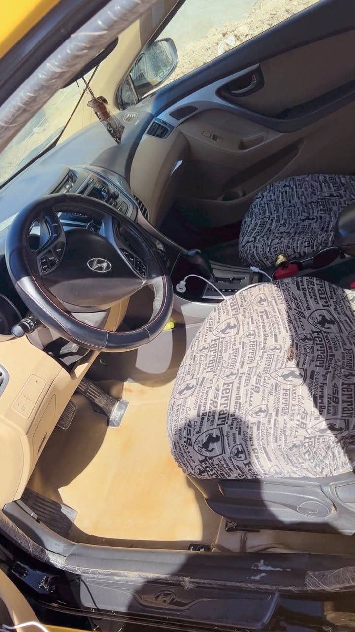 السلام عليكم النترا ١٣وارد امريكي بيها قطعه وحده جاملغ ايمن امامي وبيها باردات مكان شخوط تبريد فول كشر فول السياره مكينه كفاله كير كفاله رقم بغداد بإسمي غرامات وهيئه مصفره تأخذها كبل للشارع تشتغل بيها السعر ١٠٥وبيها مجال رقمي ***********
