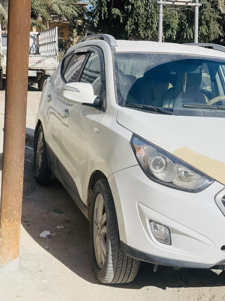 توكسان موديل ١٥للبيع او مراوس حسب القناعه فول جاهزه على آخر حبايه ماعيزه برغي العنوان النجف للعلم مكلف بنشر السعر ٥٣
لتواصل ***********
