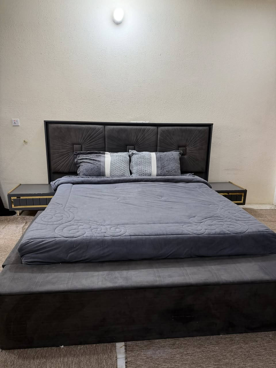 غرفه مستعمله كنتور زاويه 11 باب خشب قوي جدا وياها ميز تلفزيون بمليون و350 وبي مجال
سعر الشراء سابقاً 4 مليون 

العنوان بغداد قرب جسر الطابقين


**إذا كنت صاحب هذا الإعلان وتريد حذفه لأي سبب، رجاءا أرسل رسالة إلى الدعم الفني**