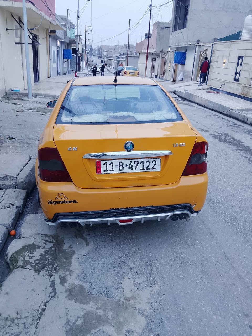 سلام وعليكم سياره سيكي موديل 11 سياره حلوه وجاهزه محرك كير شرط هيئه وغرامات صفر رقم بغداد دولي كربون ما بيها تريد وكاله تريد تحويل السعر 32 وهذا رقمي *********** ــــ ***********
