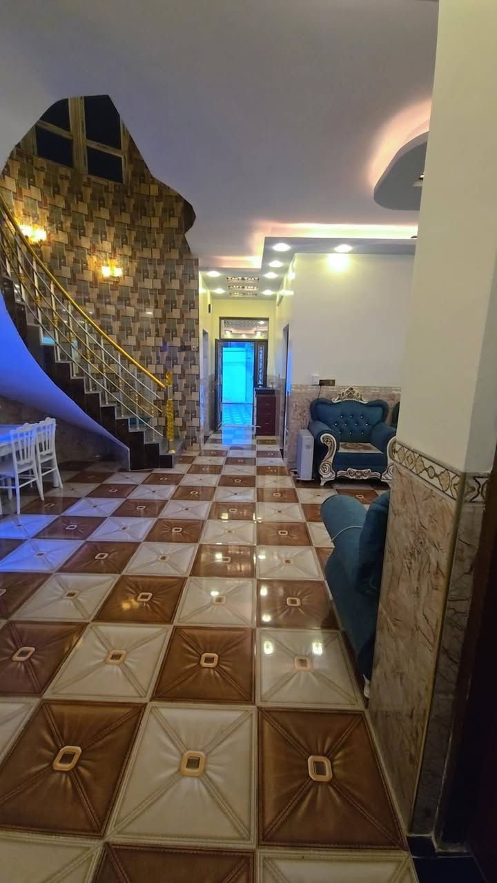 دار للبيع (كلك ) ماشين معامله تمليك ولمعامله كامله
مقاطعه 9 

المساحه ٢٨٥ متر

بناء حديث طابوق

طابقين 

الطابق الاول ٢ غرف نوم منور صاله استقبال مطبخ حار وبارد حديقه  + حديقه جانبيه 

الطابق الثاني صاله مع غرفة نوم سويت

سطح ٢ 

البيت جاهز من كل النواحي 
الموقع جمعيه الثالثه شارع السايدين الجديده مجاور اسواق ماما اشتريلي

الاستفسار  الاتصال عله الرقم

***********
