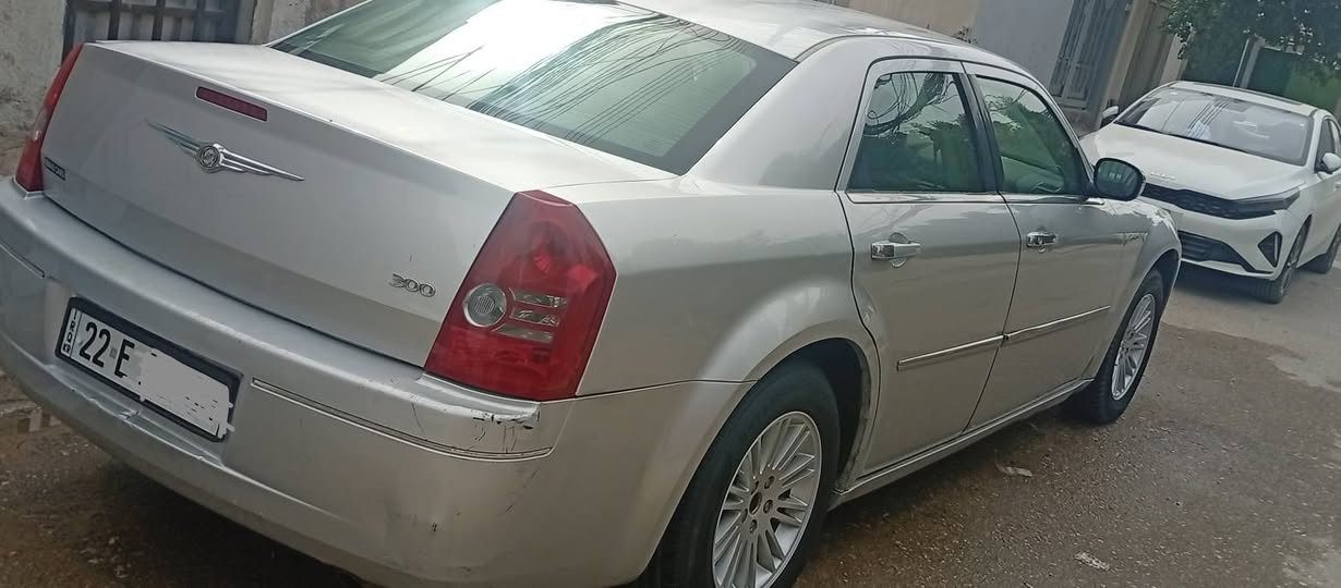 السلام عليكم
للبيع اوباما موديل 2008
السيارة بسمي سنوية لغاية 2030
بيه منضومة غاز جديدة...ملاحظة الحالوب رصعات خفيفة 
سونار معا الصور السعر 118
موبايل *********** نجف
