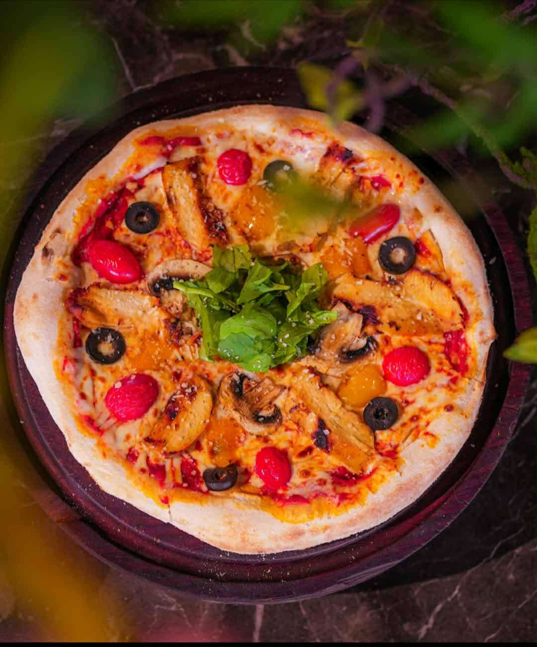 السلام عليكم خلفه بيتزا ايطالي كلاسيك وامريكي متفرغ للعمل ***********
