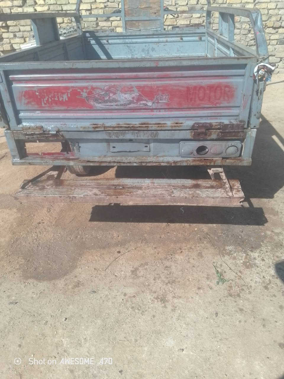 سلام عليكم ستوته للبيع موديل 2015 محرك 21اوراق اصوليه  مكان بابل والشراي يتصل ويدلل ***********
