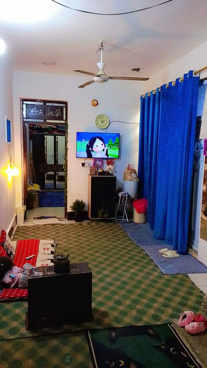 السلام عليكم بيت للبيع في حي البتول شارع مدرسة الخيرات الزراعي يم الساحة مال الطوبة مقابيل الطابو ثاني فرع مساحة (١٥٠ متر) واجهة( ٦ ونزال ٢٥) بناء طابوك صب مسلح فرع عريض خطين مي كهرباء ثري فيز مولد ذهبي خط انترنت (وي البيت ماطور مي تانكيات اثنين كيزر غرفة نوم تركي مبردة بنكات اثنين كاونتر HDF1 مثل ماموضح بالصور موجود واتساب( ***********) سعرة ٦٠
