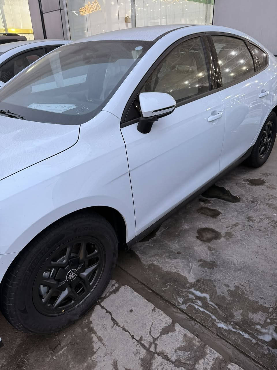 جن بلاص زيرو والداخل ابيض موديل ٢٠٢٥ السعر ١٨٨٠٠ مليون للاستفسار ***********
