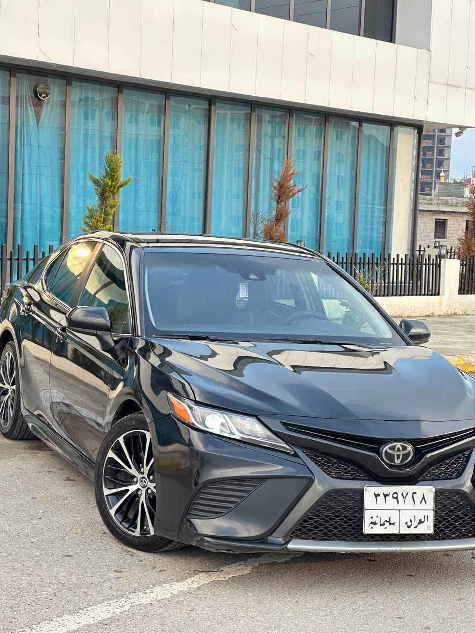 Toyota camry2019📦🤍
***********
***********

سەرەتا بەناوی خوای گەورە

کامری مۆدیل ٢٠١٩ se
یەک پارچە بۆیاخ بێ ناو گرتن 
چوار تایەو ویلی لۆکی بۆ بەستراوە 
سەنەوی بەناوی خۆمانە 
پشت و پێشی  کەپسە 
سەیارەکە هی ماڵێیە ٤سالە لای خۆمانە
گێڕ و مەکینە و کارەبای 
هەموو گیانی بە شەرت

نرخی  ١٦٨ مەجالێکی کەم 

شوێن  حاجیاوا 

***********
*********** رانية, السليمانية
