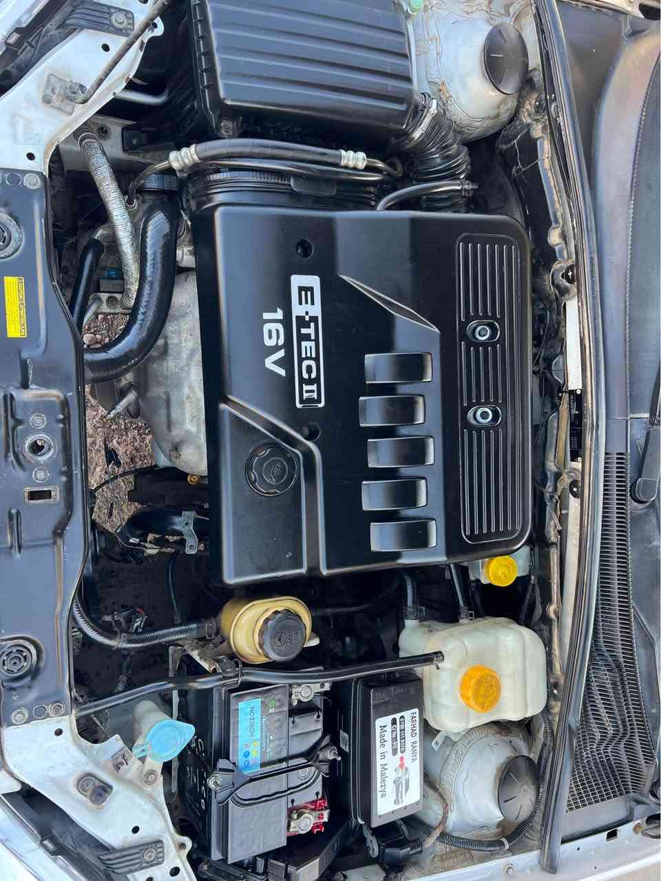 شۆفر لیت ئۆپترا 2011گیر عادی پارجە رەشە لەسەر ساغەی جمپەکی پئشی هەیە گیرو مەکینە تەبریت بەشەرت نرخی 67مجال کەم شوین شقلاوە ***********
*********** شقلاوة, أربيل
