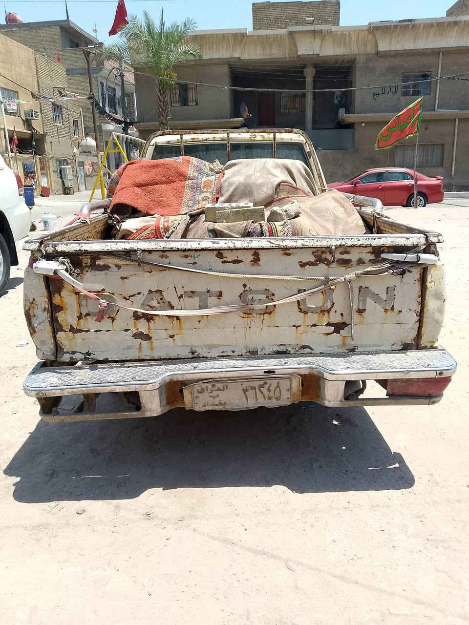 من رخصة الادمن سياره داستن موديل 80 بيها زنجيل وضاغطه راعي جان بالمدينه الصدر بس راح لدوره بس منعرف وين ابيع كوم حديد سعر 10اوراق بيها مجال مكان مدينة الصدر ***********
