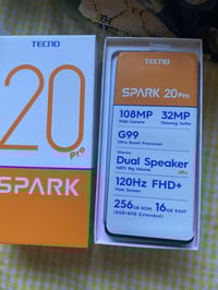 تكنو سبارك 20 برو • ٢٥٦ • شاحن ٤٥ واط