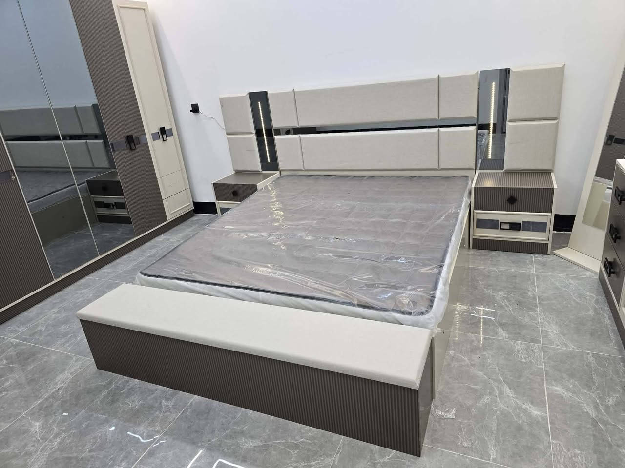 "عمار النجار: خبرة واحترافية في فتح وشد غرف النوم. خدماتنا تشمل:

- فك وتركيب غرف النوم باحترافية
- إعادة ترتيب وتنظيم الغرف
- استخدام أدوات ومعدات حديثة
- أسعار مناسبة وخدمة سريعة

اتصل بنا اليوم لتنظيم غرفتك! 
📲 اتصل أو راسل واتساب 0770661468


**إذا كنت صاحب هذا الإعلان وتريد حذفه لأي سبب، رجاءا أرسل رسالة إلى الدعم الفني**