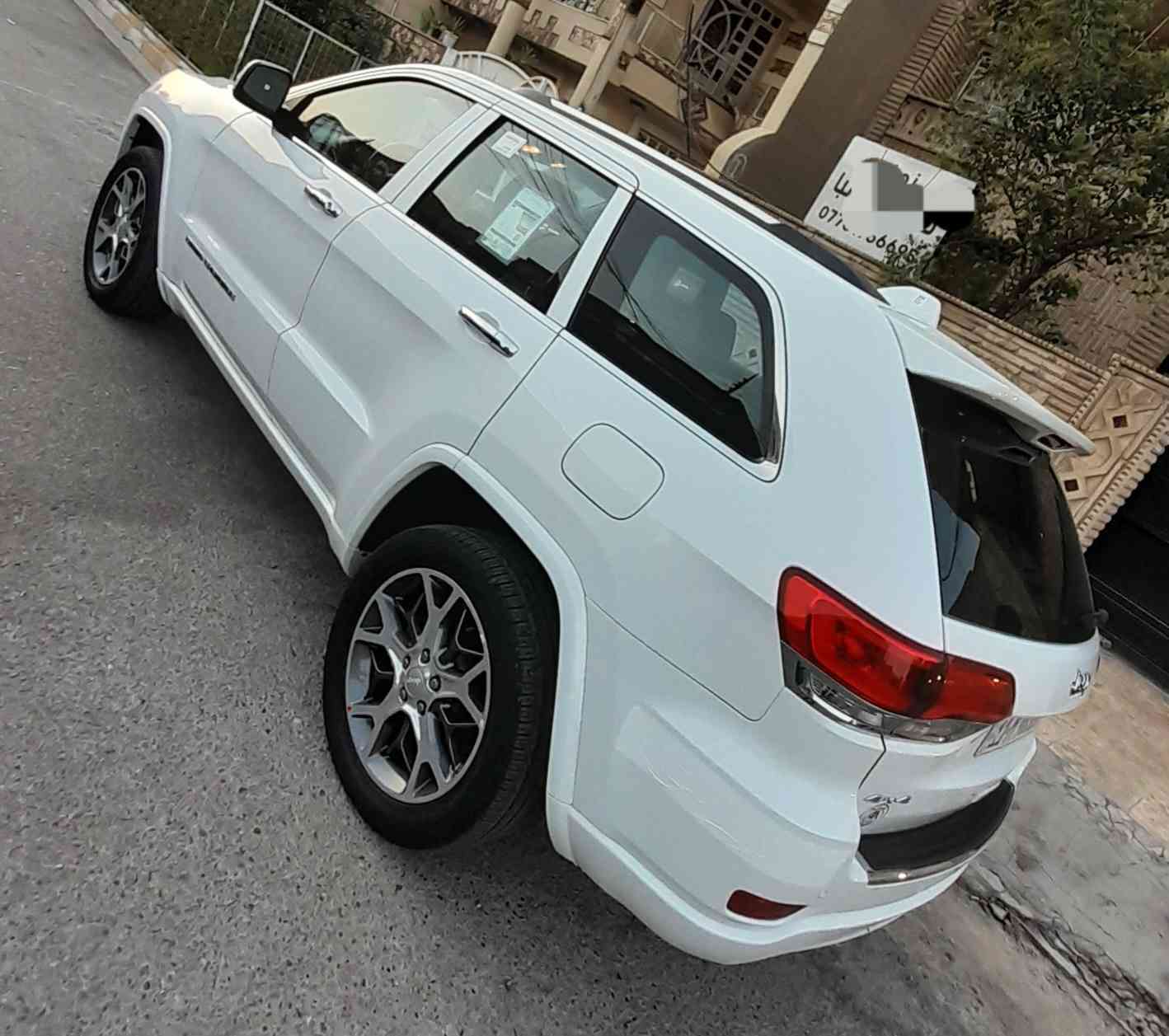 السلام عليكم جيب كراند شيروكي فئة الوفر لاند موديل 2021 خليجيه رقم بغداد وكالة هارلم مكفوله كفاله عامه ماشيه43 الف موصفات فول واحد ع واحد ام الرادار الأمامي داخل قرميدي ثلاث شاشات مع دي فيدي قرص عرض جكات امامية خلفية السيارة بيهه هواي موصفات رقم التلفون  ***********
