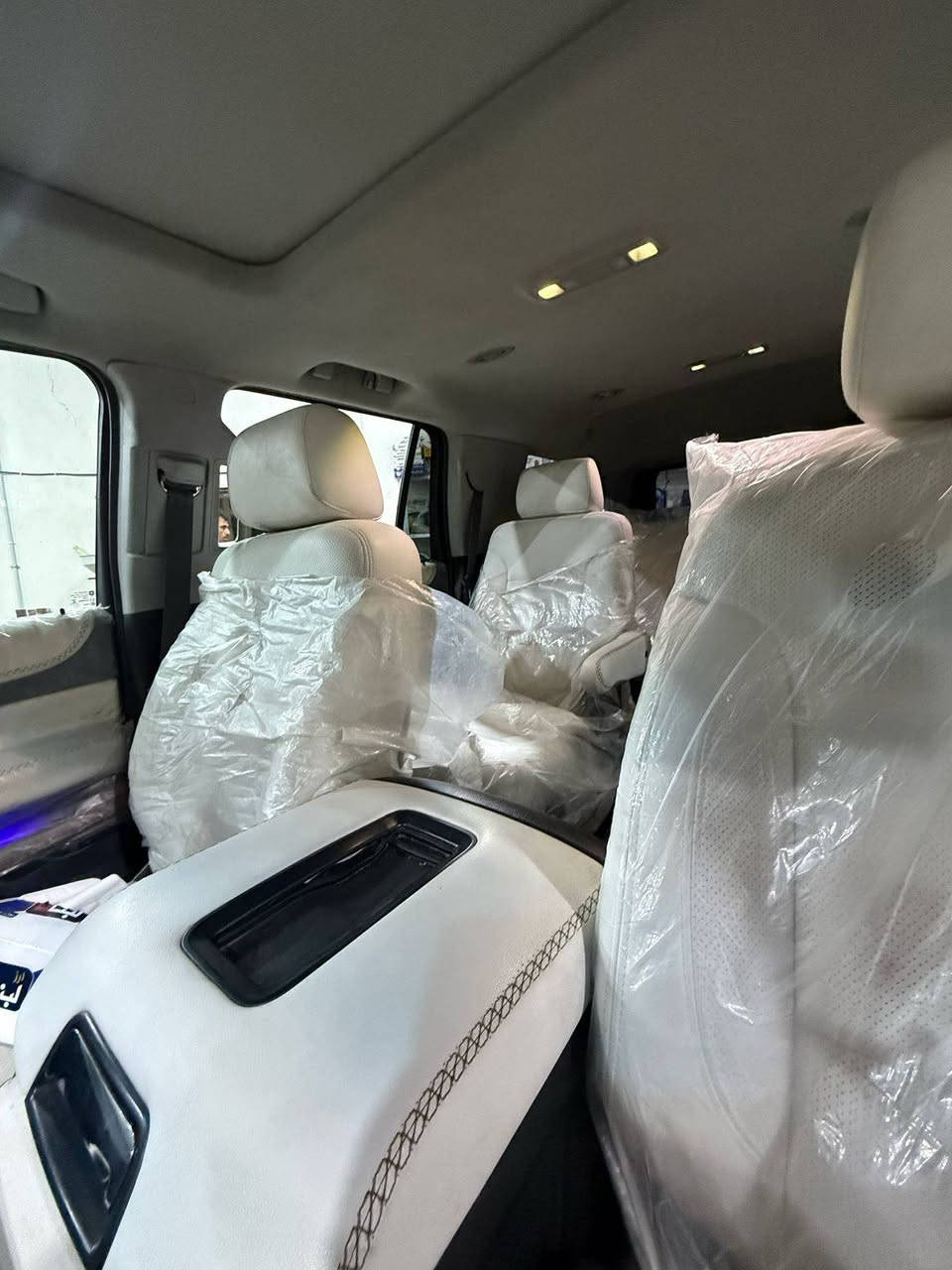 تاهو للبيع موديل 2015LTZ  سيارة فول مواصفات كشنات كهربائية هزة كشن مانع الصدمات مرايات حساسات وبيه بعد هواي مواصفات معروفة فول الفول تبريد بالكشنات  بيه حادث جاملغ والبنيد امبدل بدون دواخل ولاشاصي  سيارة بسمي رقم بصرة دولي شرط التحويل والاستفسار اتصل على رقم صاحب سيارة الاتصال ‏‪0772 626 2785‬‏
